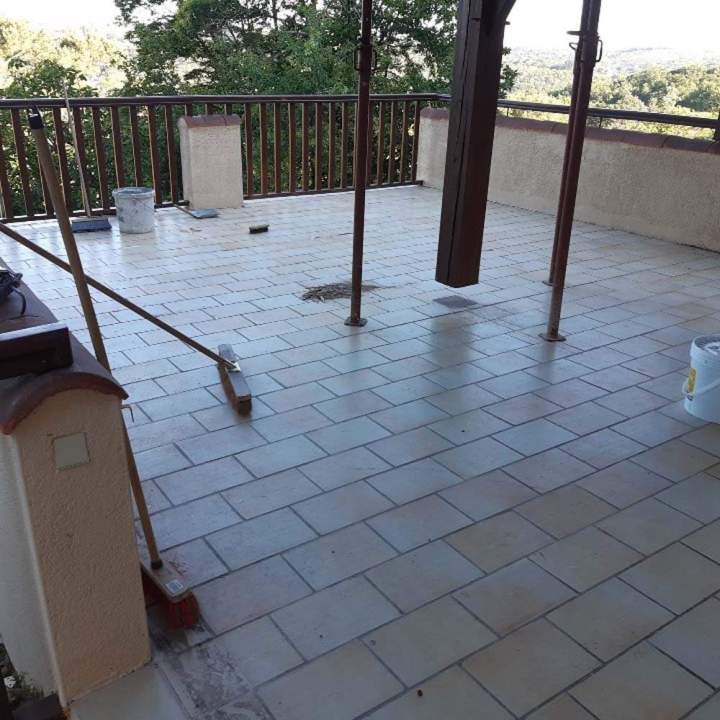 Pose de carrelage Cazals